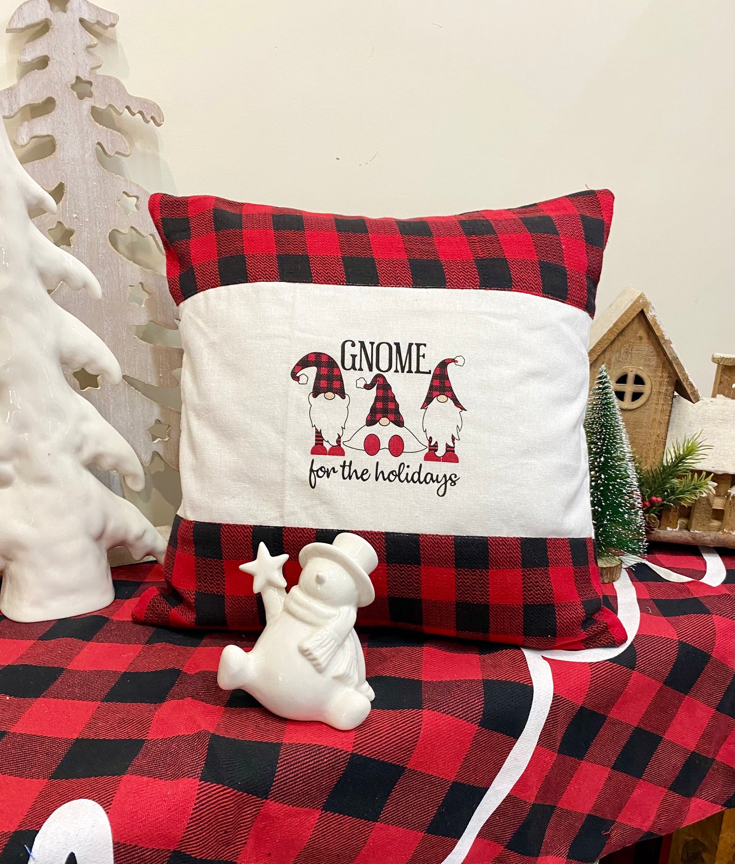 Buffalo plaid cushion cover