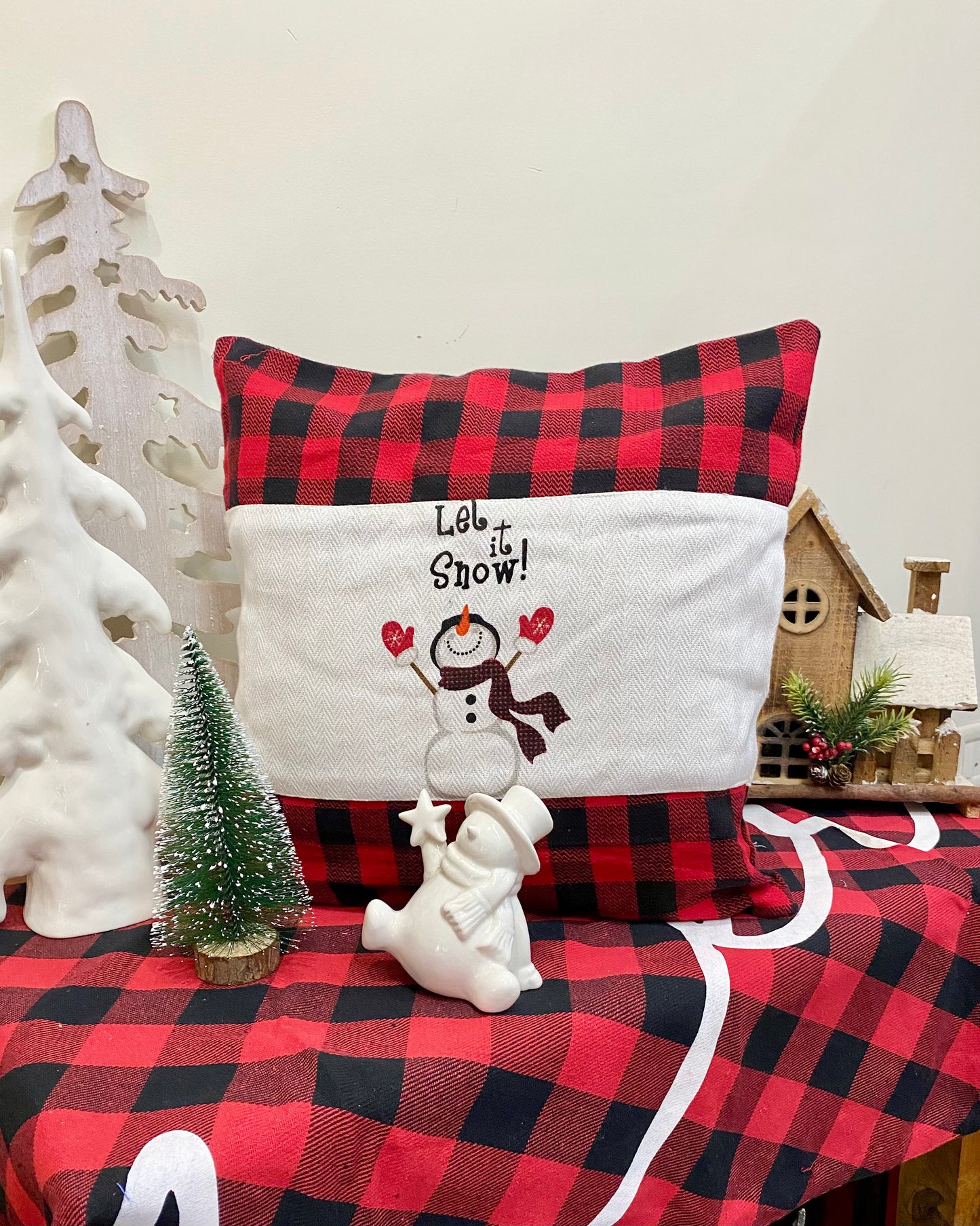 Buffalo plaid cushion cover