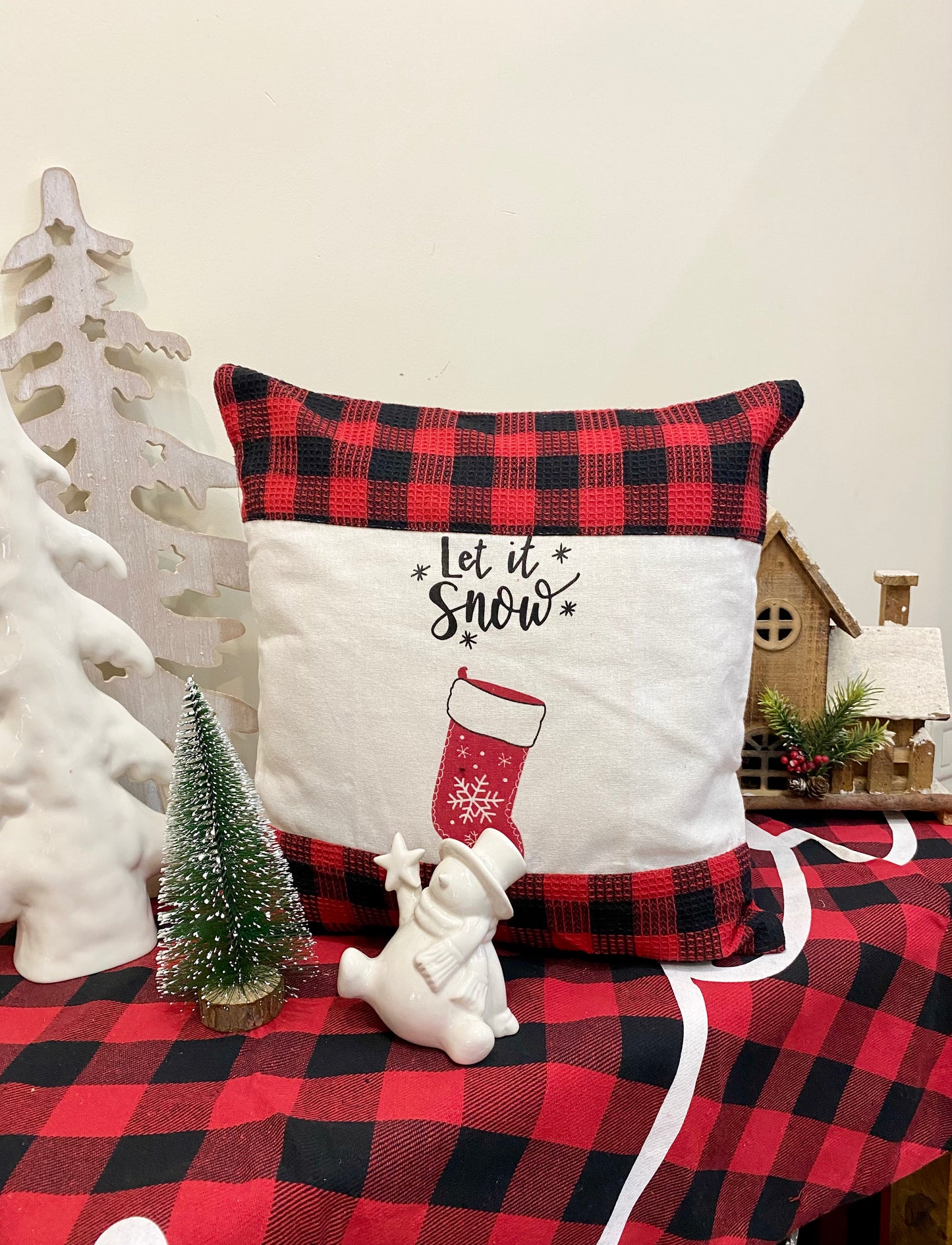 Buffalo plaid cushion cover